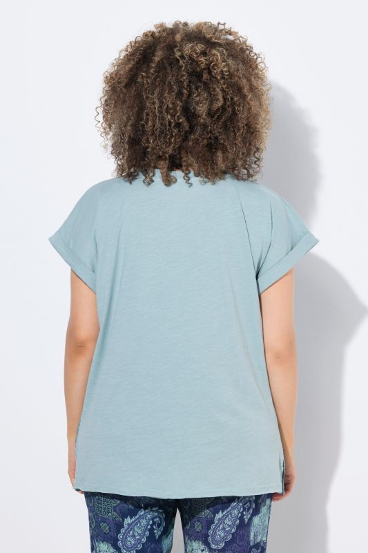 Textured Paisley Motif Cap Sleeve Tee