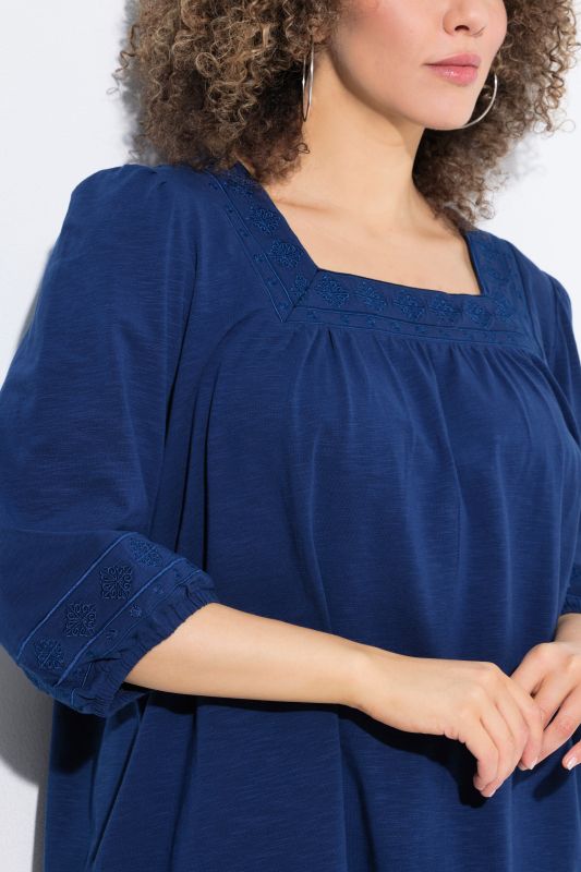 Embroidered Detail 3/4 Sleeve Tee