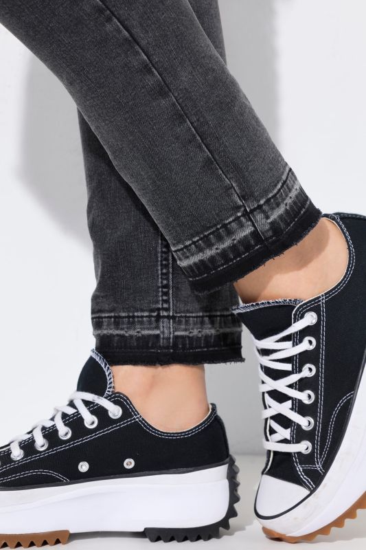 Raw Edge Stretch Fit Jeans