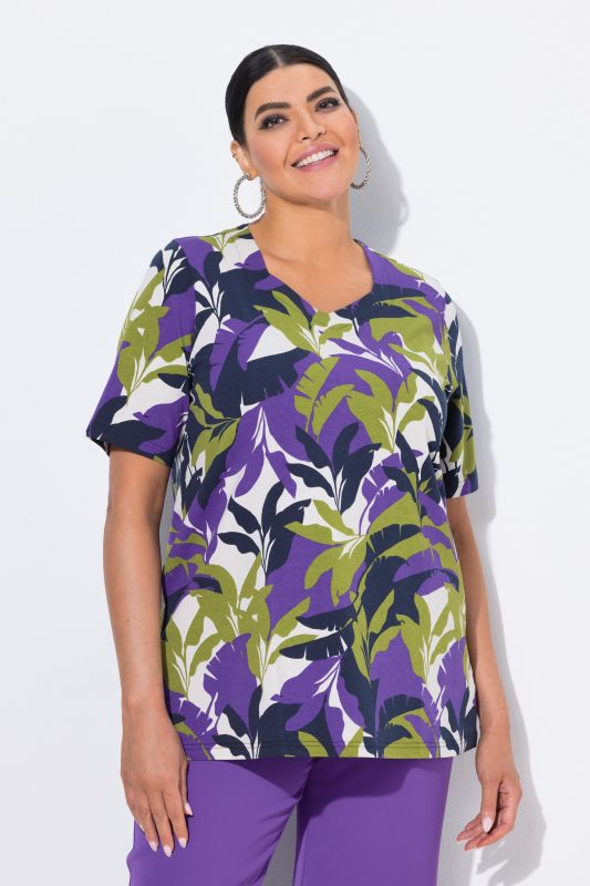 Leaf Print Sweetheart Neckline Tee
