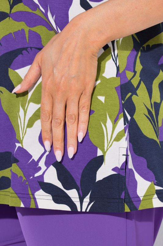 Leaf Print Sweetheart Neckline Tee