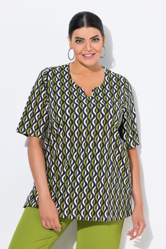 Geometric Print Short Sleeve Split Neck Tee