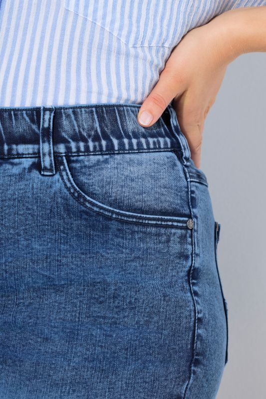 Vintage Wash Stretch Fit Jeans