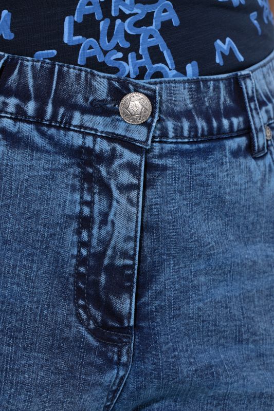 Wide Leg Stretch Fit Jeans