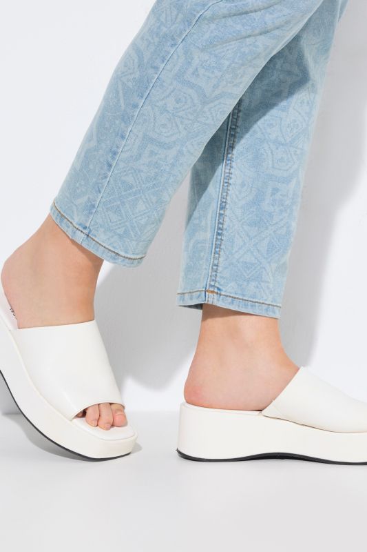 Tile Laser Print Stretch Fit Jeans