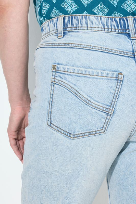 Stretch Fit Mom Jeans