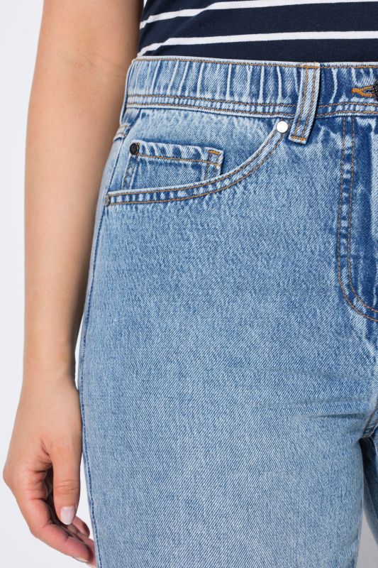 Lyocell Blend Stretch Fit Jeans