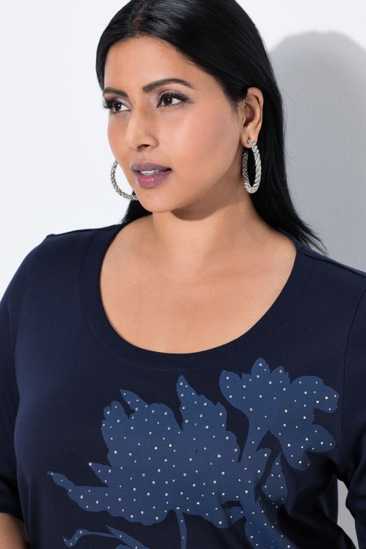 Rhinestone Leaf Motif Short Sleeve Tee