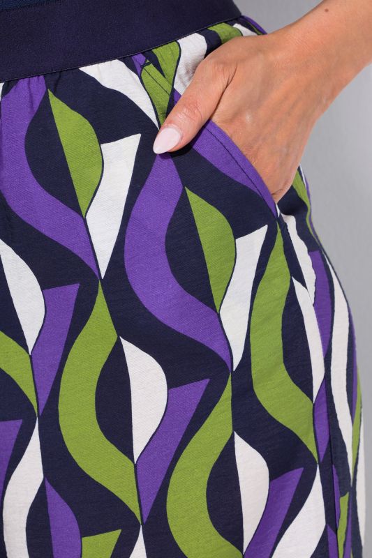 Pull-on pants