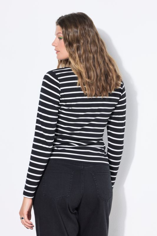 Long-sleeved shirts
