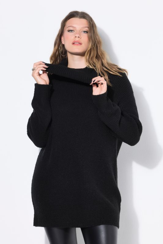 Long Cut Turtleneck Sweater