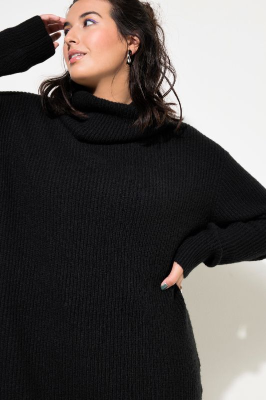 Long Cut Turtleneck Sweater