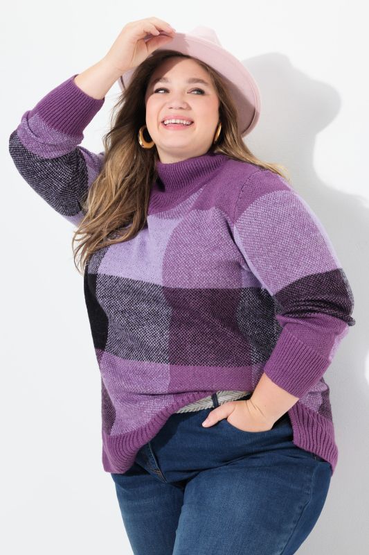 Grand Check Long Sleeve Sweater