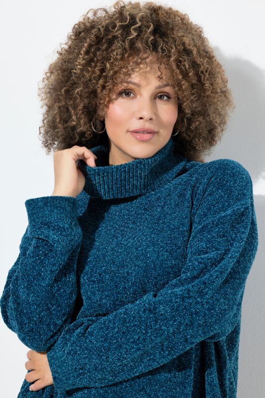Soft Textured Chenille Oversized Fit Sweater