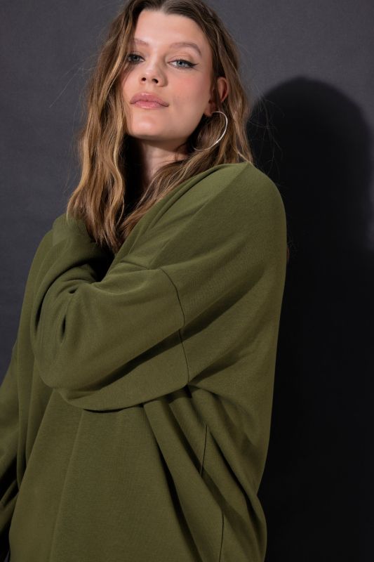 Statement Patch Long Sleeve Sweatshirt