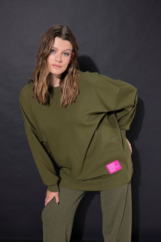 Statement Patch Long Sleeve Sweatshirt