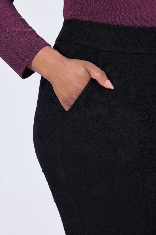 Floral Textured Comfort Waist Pants