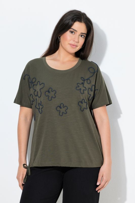 Rope Embroidered Flower Short Sleeve Tee