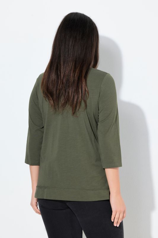 Textured Lettering 3/4 Sleeve Tee