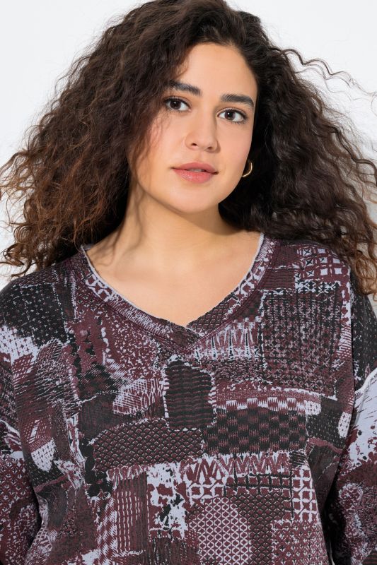 Patch Print V-Neck Sweatshirt