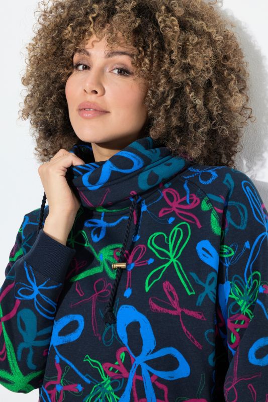 Ribbon Print Turtleneck Sweatshirt