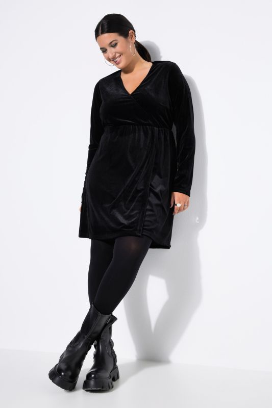 Рокля с А - линия на силуета