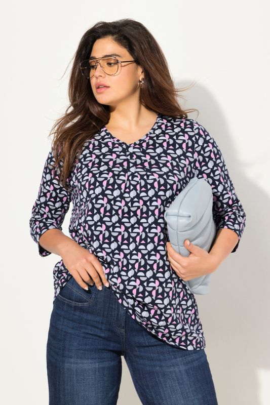 Geometric Pattern 3/4 Sleeve Tee