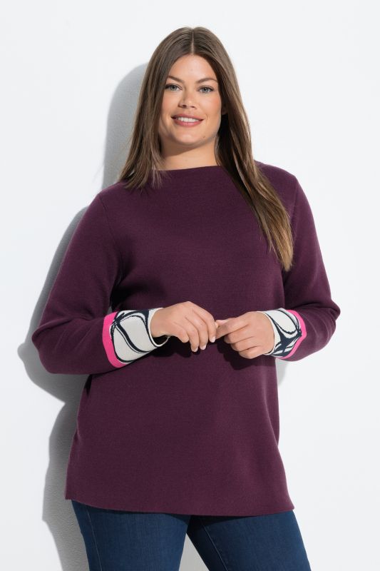 Пуловер с акцент на ръкавите