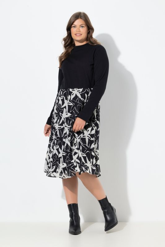 Рокля с принт на морски звезди