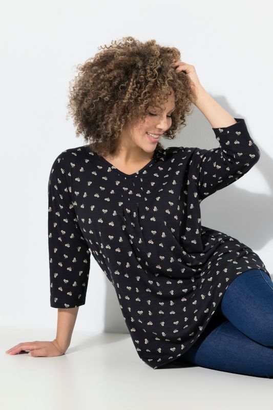 Тениска с принт на цветя