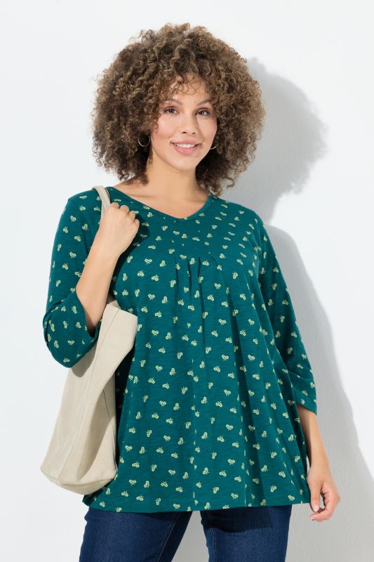 Тениска с принт на цветя