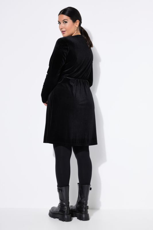 Рокля с А - линия на силуета