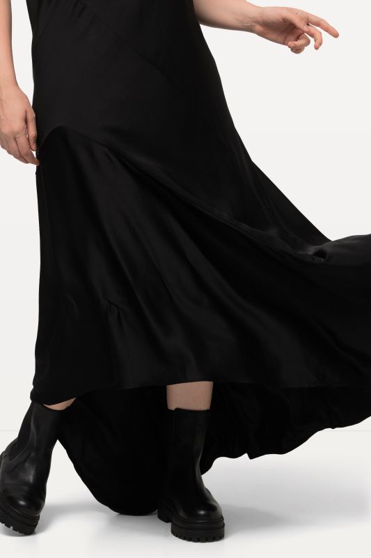 Рокля асиметрична сатенена