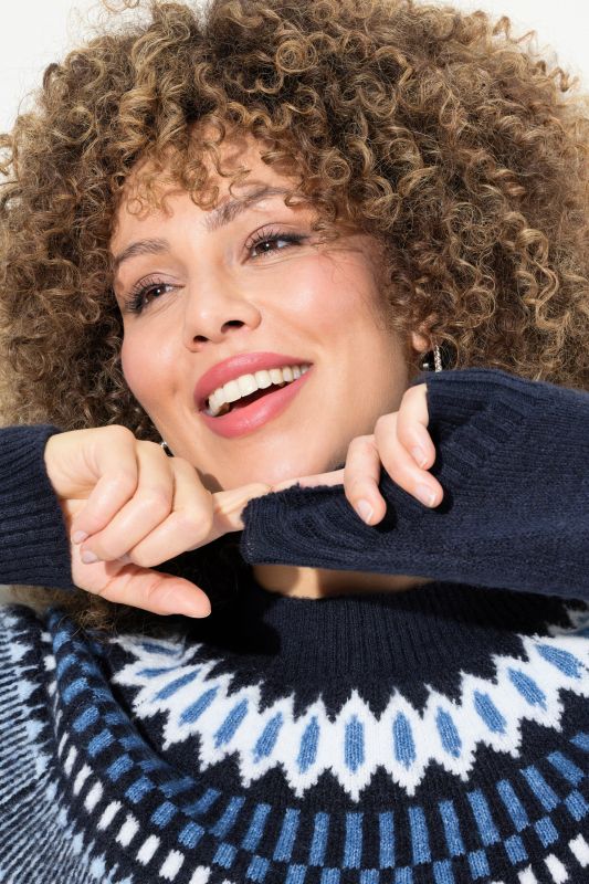 Пуловер с норвежки принт