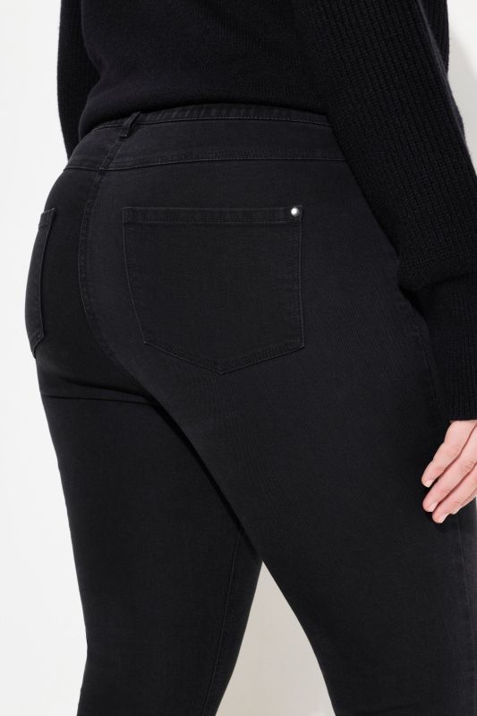 Black Stretch-Fit Skinny Jeans