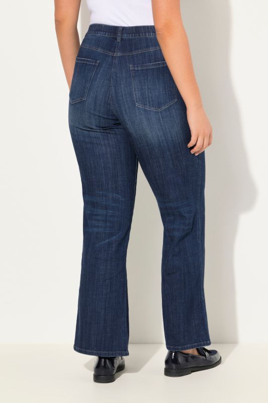 Bootcut Stretch Fit Jeans