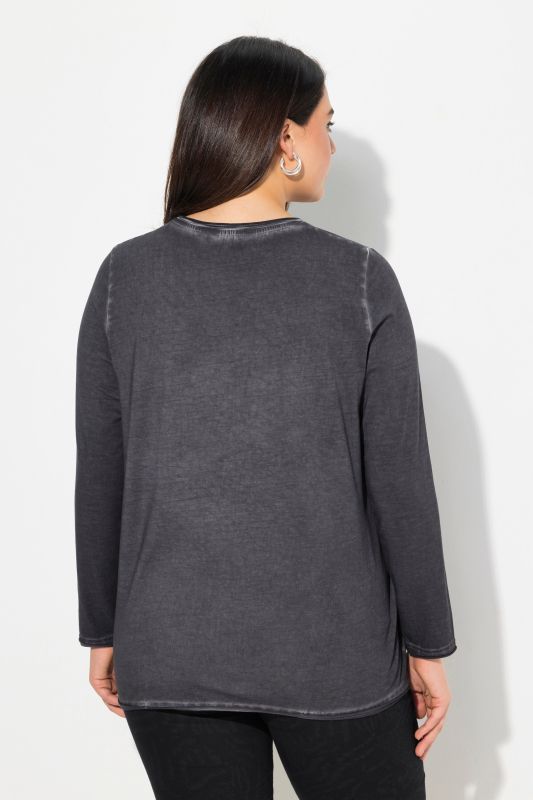 Cold Dyed Sequined Heart Long Sleeve Tee