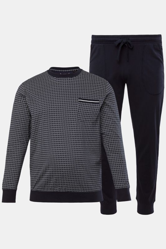 Pyjamas, stomach fit