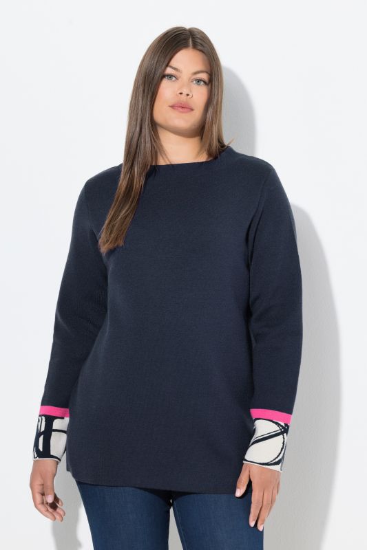 Пуловер с акцент на ръкавите