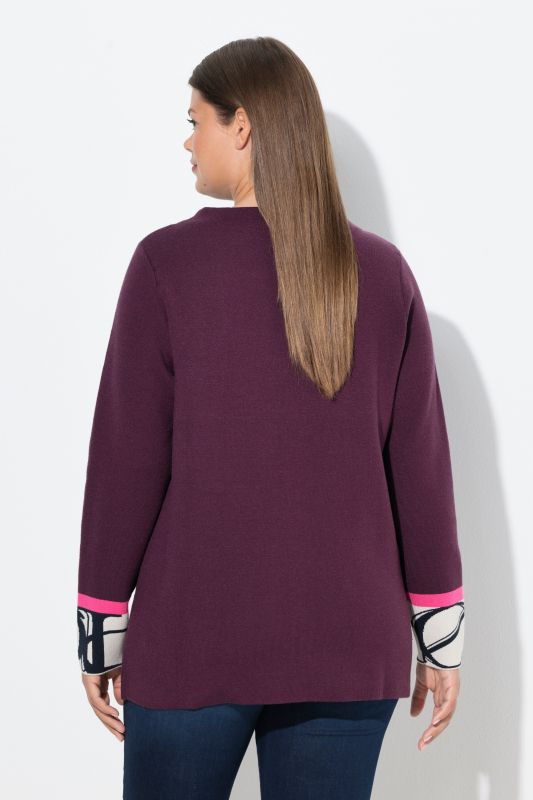 Пуловер с акцент на ръкавите