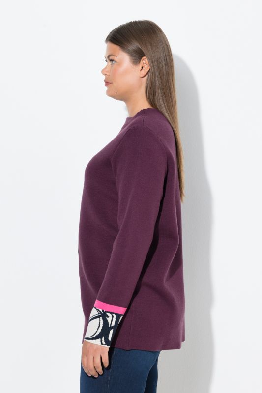 Пуловер с акцент на ръкавите