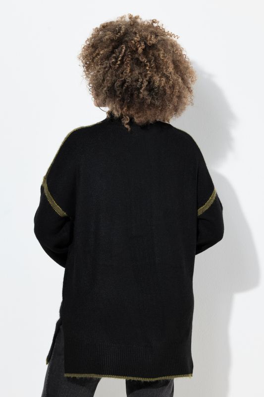 Пуловер с декоративни шевове