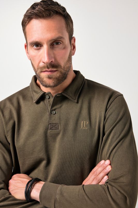 Пуловер с винтидж визия