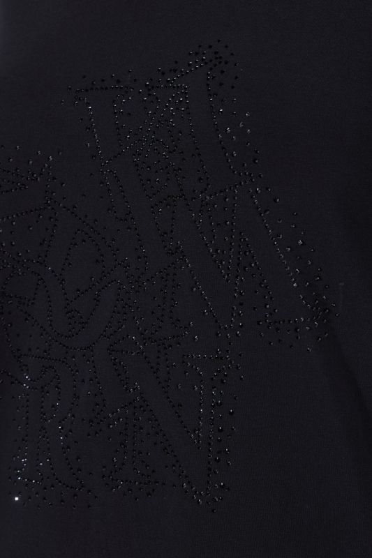 Тениска с лого от камъчета