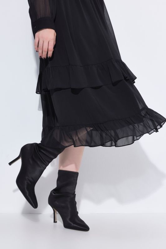 Рокля с винтидж визия