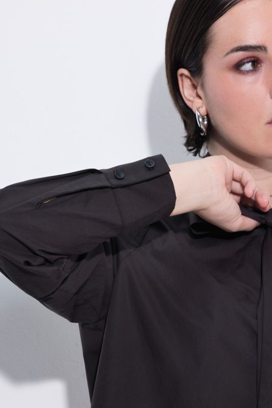 Риза с дълги ръкави и панделка