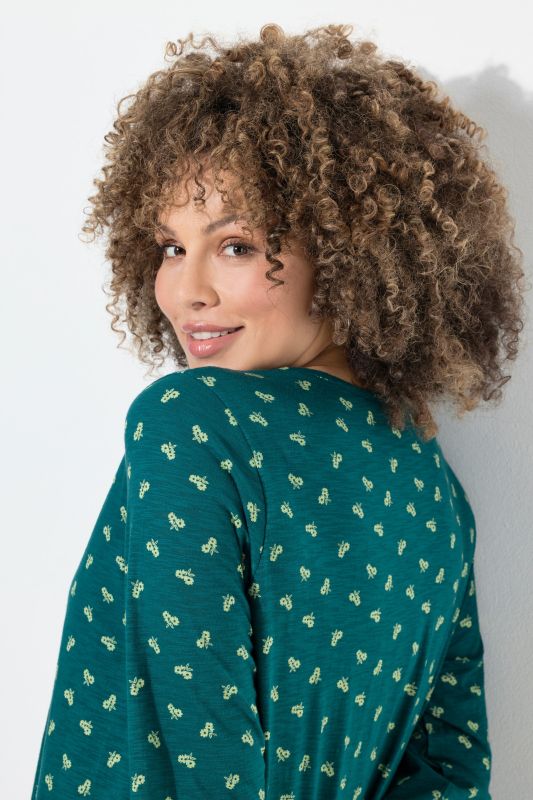 Тениска с принт на цветя