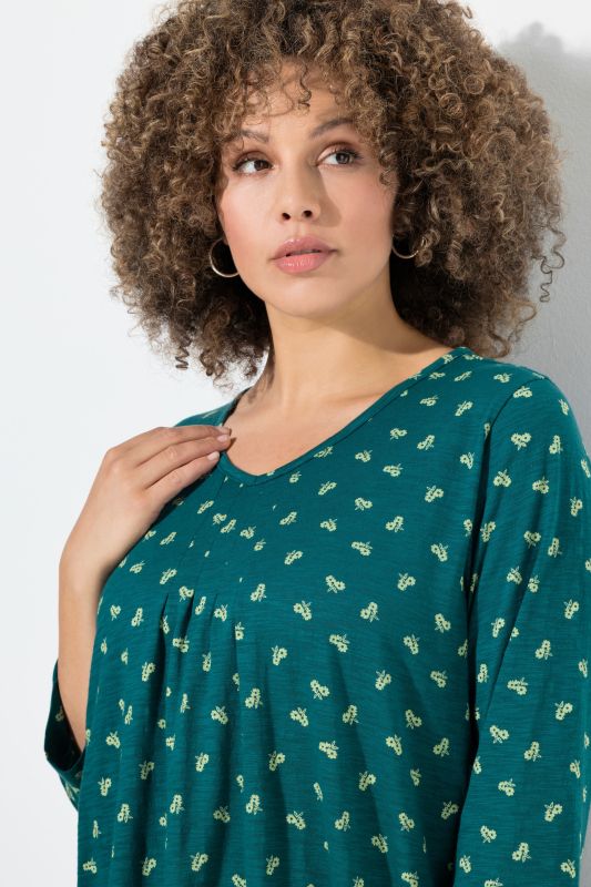 Тениска с принт на цветя