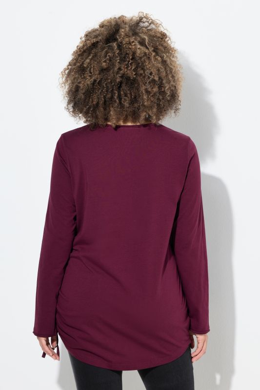 Тениска с надписи и пайети