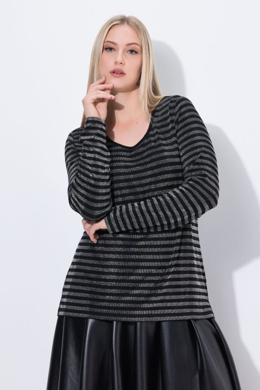 Тениска с бляскави райета